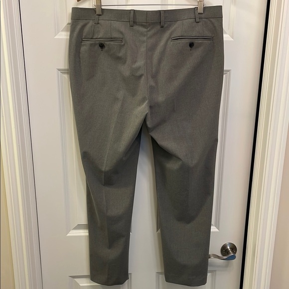 Michael Kors Gray Dress Pants Flat Front Comfy Fit Office Party Formal EUC - Picture 4 of 10
